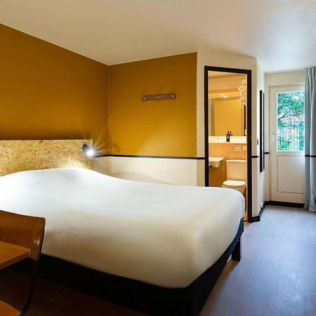 Greet Hotel Villeneuve La Garenne - Renove Kültér fotó