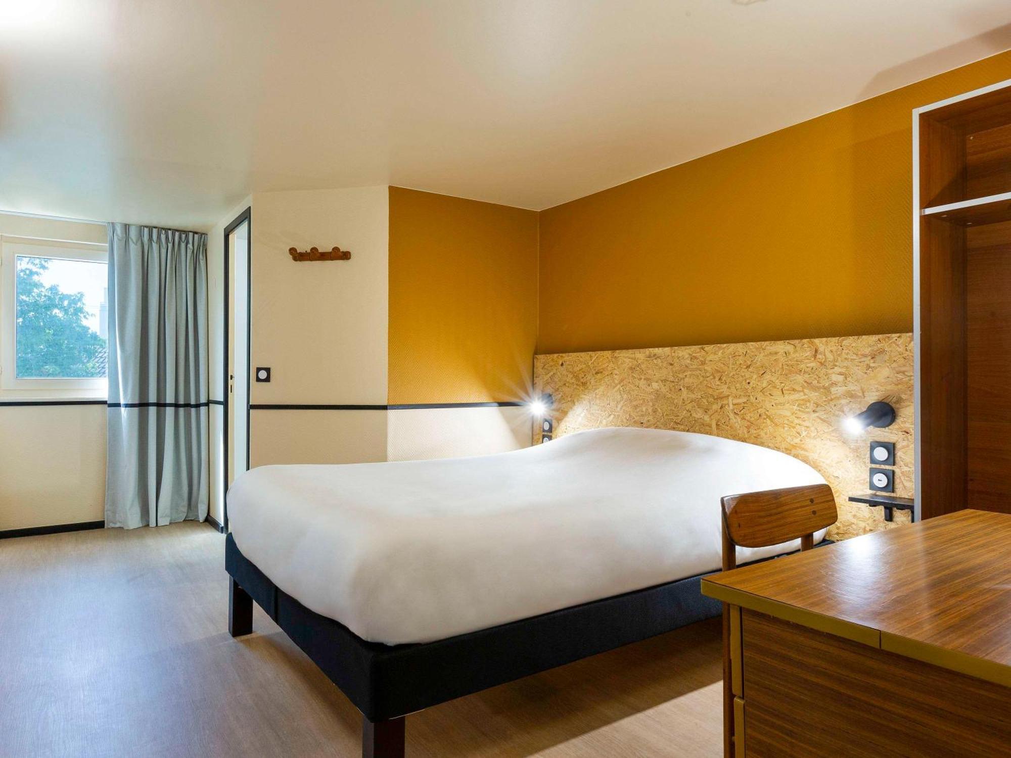 Greet Hotel Villeneuve La Garenne - Renove Kültér fotó