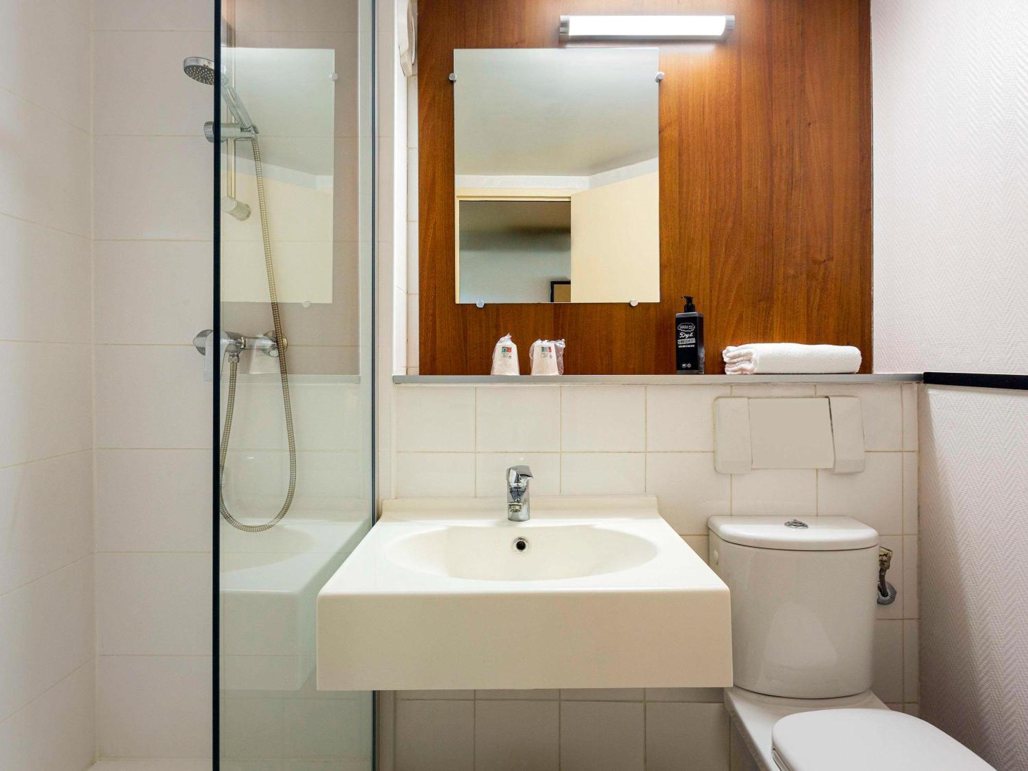 Greet Hotel Villeneuve La Garenne - Renove Kültér fotó