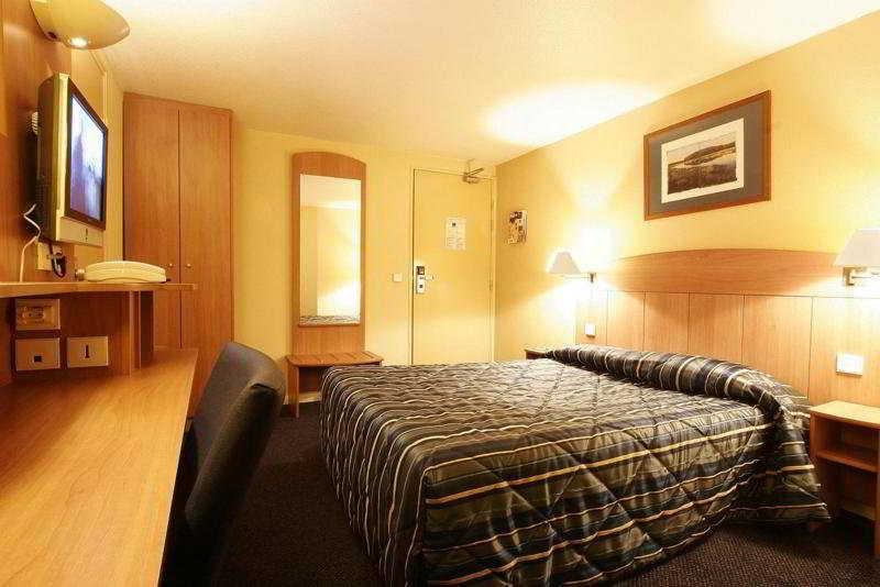 Greet Hotel Villeneuve La Garenne - Renove Kültér fotó