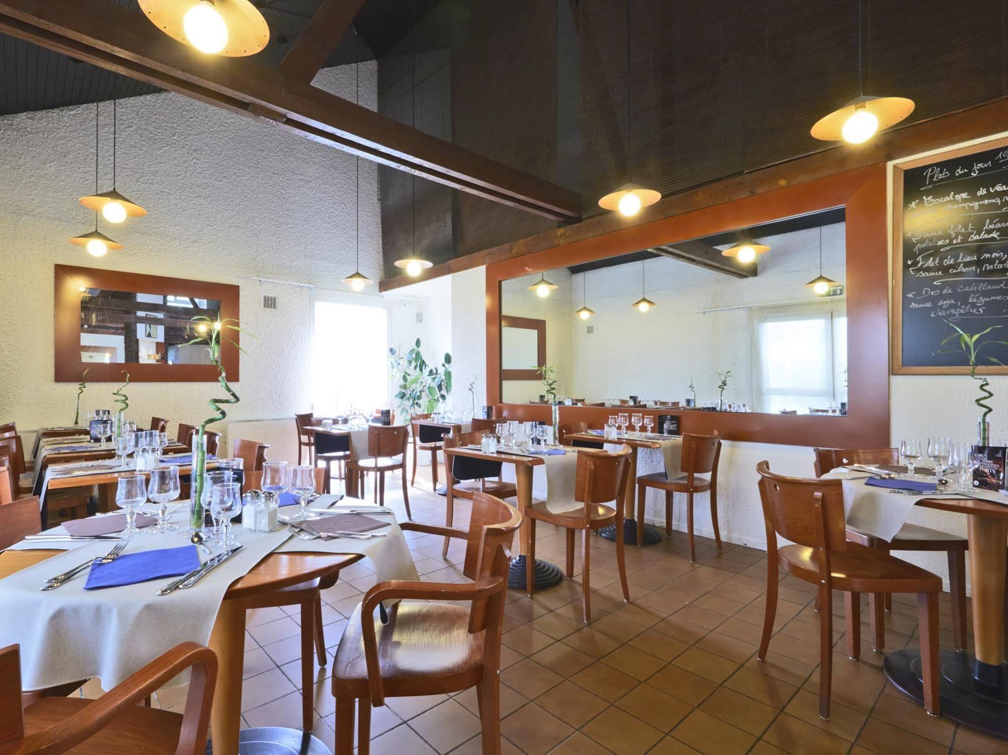Greet Hotel Villeneuve La Garenne - Renove Kültér fotó