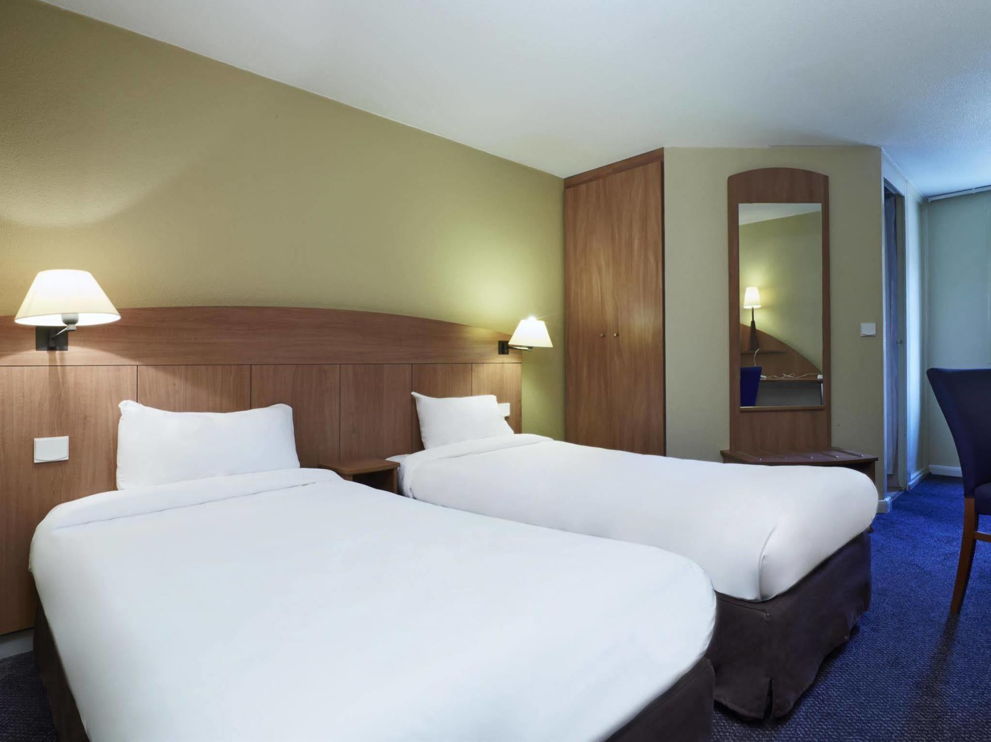 Greet Hotel Villeneuve La Garenne - Renove Kültér fotó